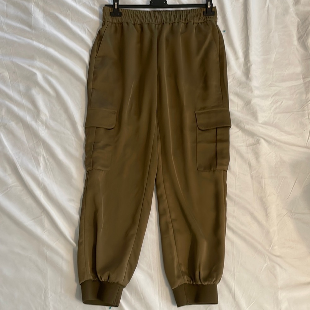 Banana Republic satin cargo capris in olive color